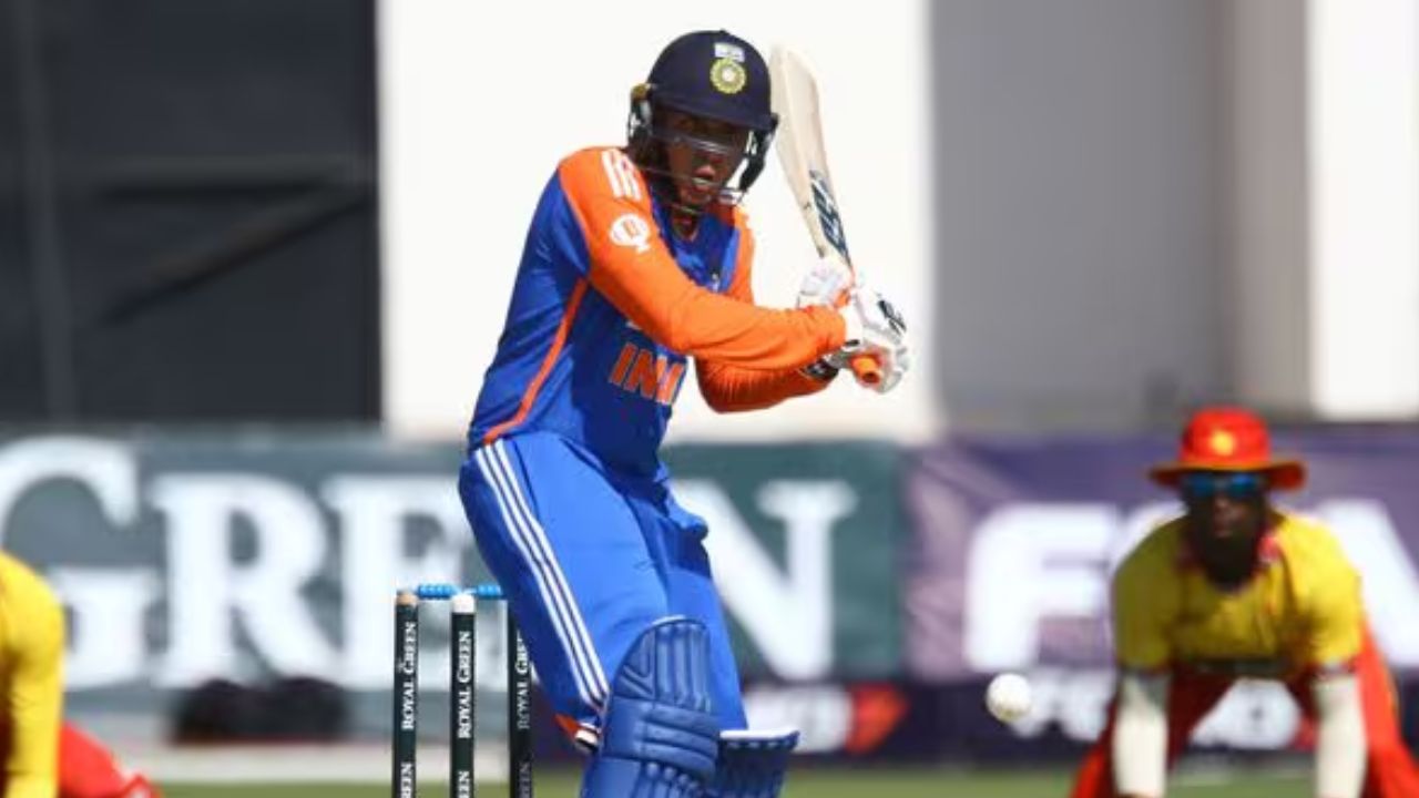 Abhishek Sharma: రోహిత్ శర్మ రికార్డ్ బద్దలు కొట్టిన అభిషేక్ శర్మ!