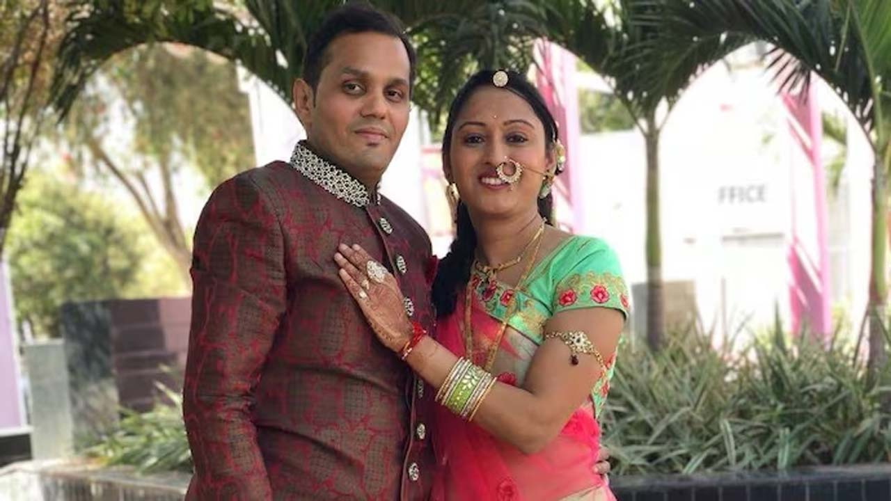 Australia: ఘోరం.. రైలు ఢీకొని భారతీయ టెకీ, కుమార్తె మృతి