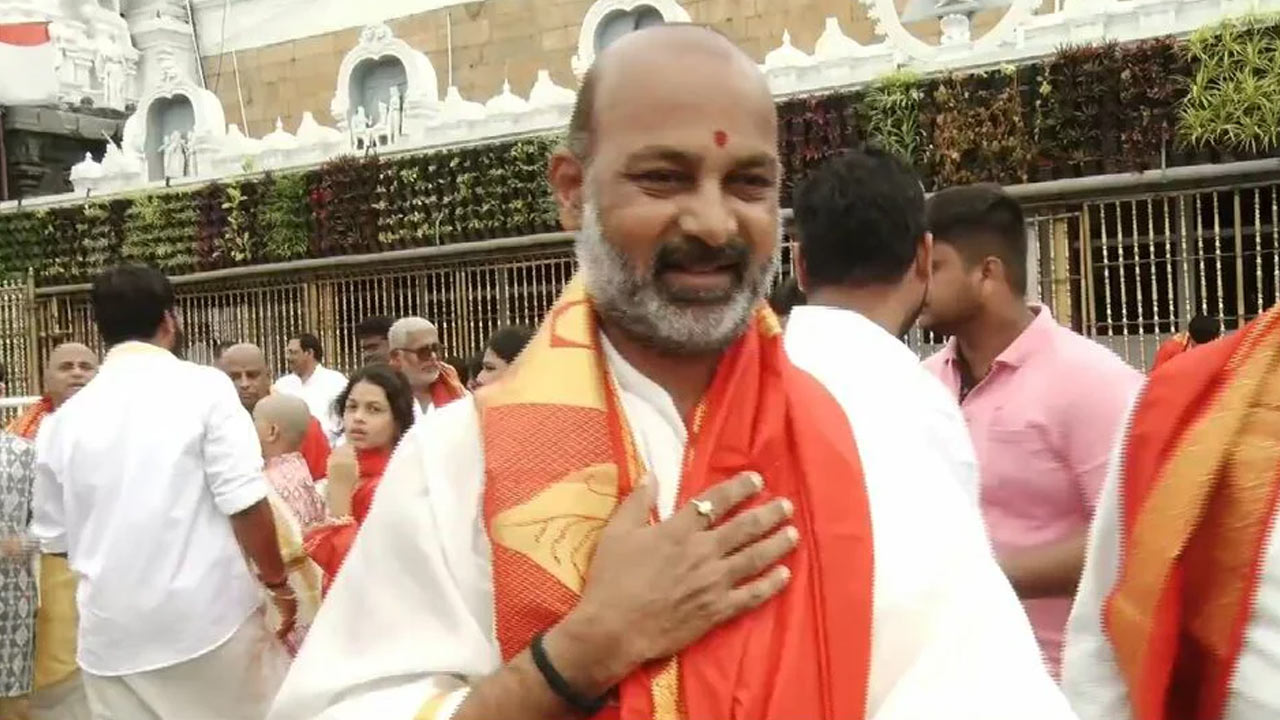 Bandi Sanjay : తిరుమలను అపవిత్రం చేశారు