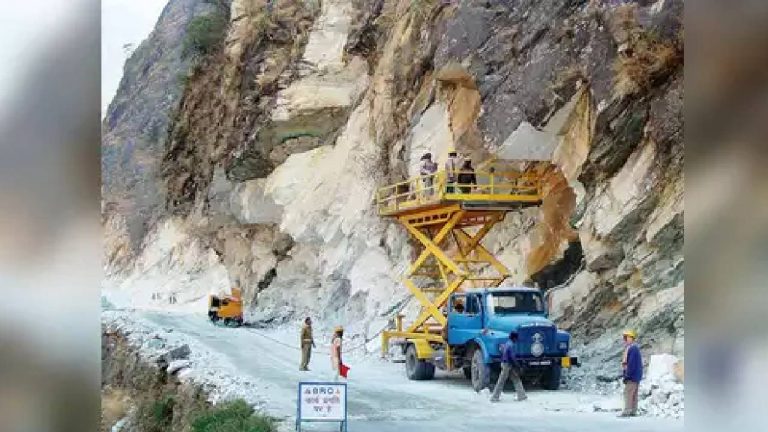 India-China: సరిహద్దులో రోడ్ల విస్తరణ పనులు వేగవంతం..బీఆర్ఓకి భారీ బడ్జెట్