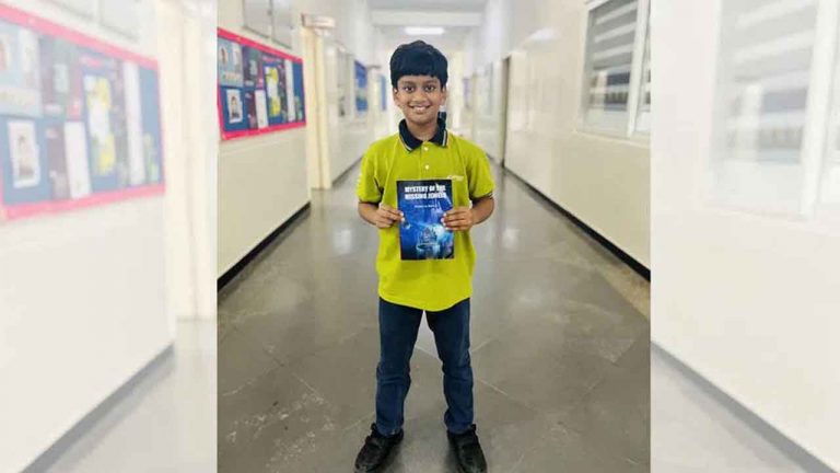 Daivik : 10 ఏళ్లకే ‘మిస్టరీ ఆఫ్‌ ది మిస్సింగ్‌ జ్యువెల్స్‌’ అనే బుక్‌ రాసిన బాలుడు