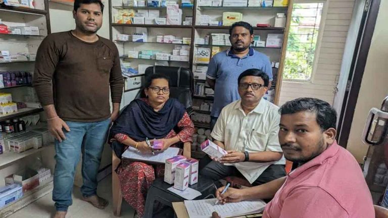 DCA : లైసెన్స్ లేని మెడికల్ డిస్ట్రిబ్యూటర్‌పై డీసీఏ దాడులు