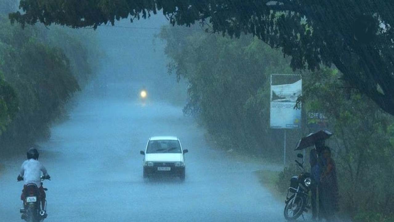 Heavy rain alert: పలు రాష్ట్రాలకు రెడ్ అలర్ట్ జారీ