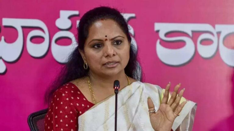 Kavitha: ఢిల్లీ హైకోర్టులో చుక్కెదురు.. బెయిల్ పిటిషన్లు తిరస్కరణ