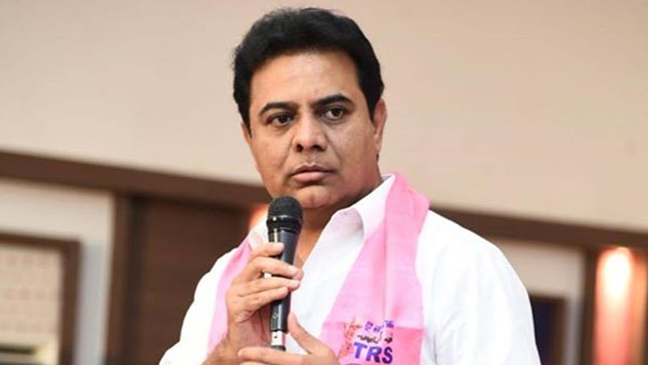 KTR : ఆడబిడ్డలపై రేవంత్ వ్యాఖ్యలకు నిరసనగా రేపు రాష్ట్రవ్యాప్తంగా రేవంత్ దిష్టిబొమ్మల దహనం