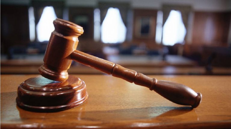 Delhi court: బహిరంగ ప్రదేశాల్లో “పొట్టి దుస్తులు” ధరించడం నేరం కాదు.. నిర్దోషులుగా బార్ డ్యాన్సర్లు..