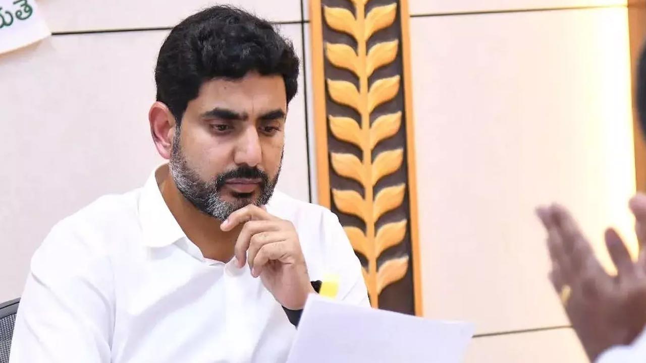 AP Government: విద్యార్థులకు గుడ్‌న్యూస్.. కాలేజీల వద్దే ఉన్న సర్టిఫికెట్లు ఇప్పించేందుకు ప్రభుత్వం కసరత్తు..