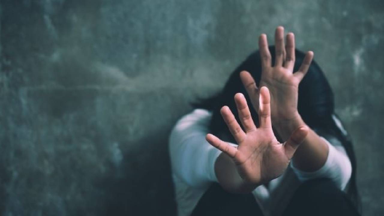 MP Shocker: నర్సుపై సహోద్యోగి అత్యాచారం.. బెదిరిస్తూ రెండేళ్లుగా అఘాయిత్యం..