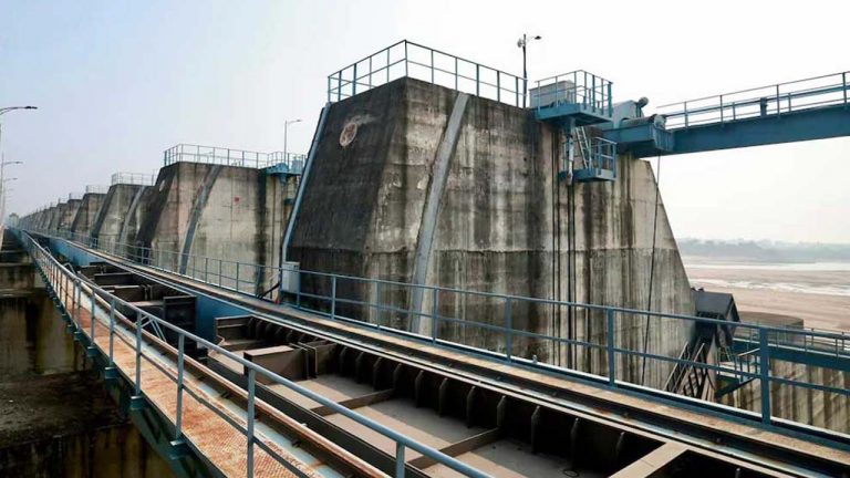 BRS Leaders: నేడు మేడిగడ్డ లక్ష్మీ బ్యారేజ్ ను సందర్శించనున్న బీఆర్ఎస్ టీం..