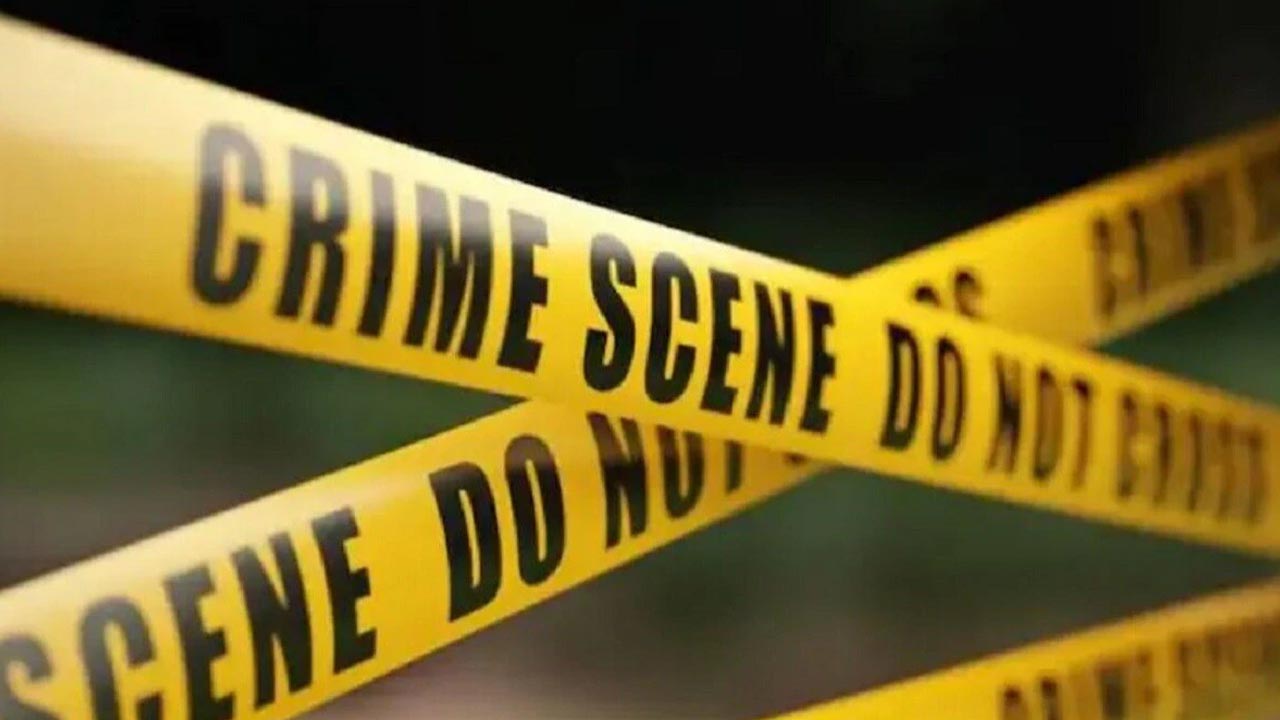 Crime News: యువతిని కిడ్నాప్ చేసి వేళ్లు, గొంతు కోసి హత్య..