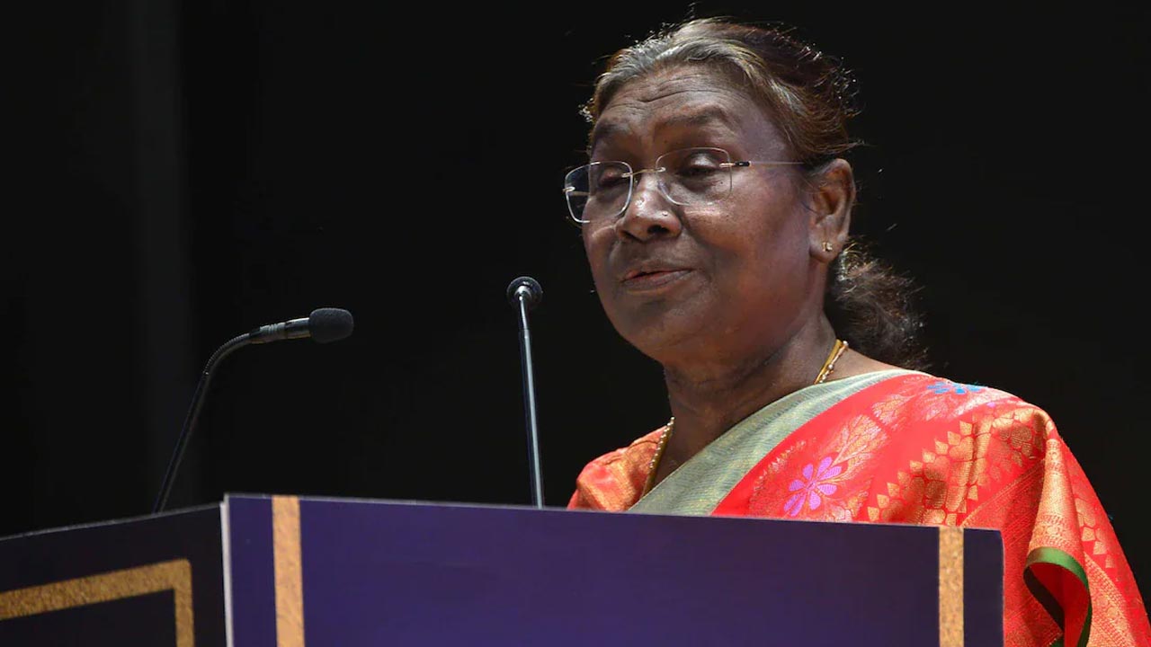 Kargil Vijay Diwas 1999: కార్గిల్ విజయ్ దివస్ 25 ఏళ్లు పూర్తి.. అమరవీరులకు రాష్ట్రపతి నివాళులు..!