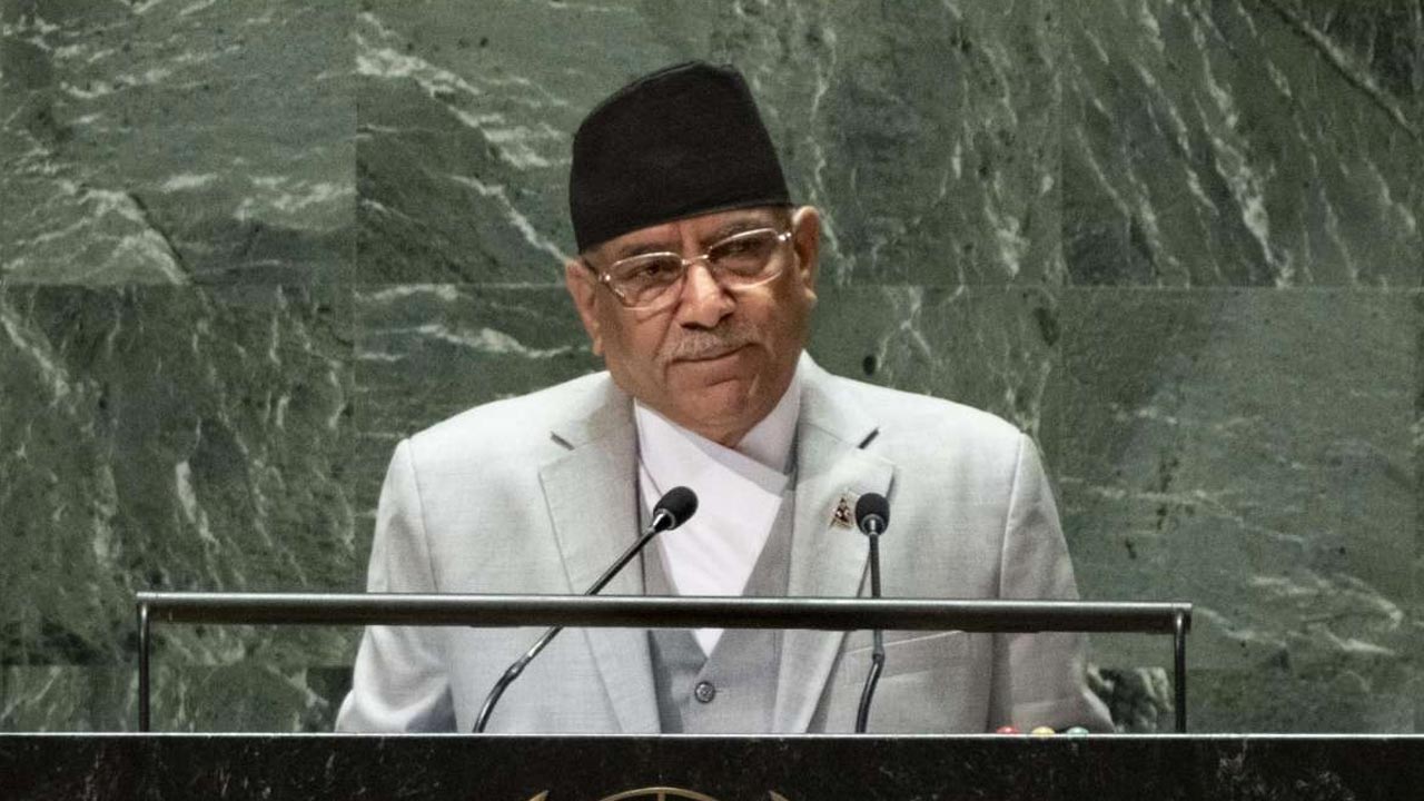 Nepal: పుష్ప కమల్ దహల్ ప్రచండకు పదవీ గండం.. నేపాల్లో కూలనున్న సంకీర్ణ సర్కార్..?