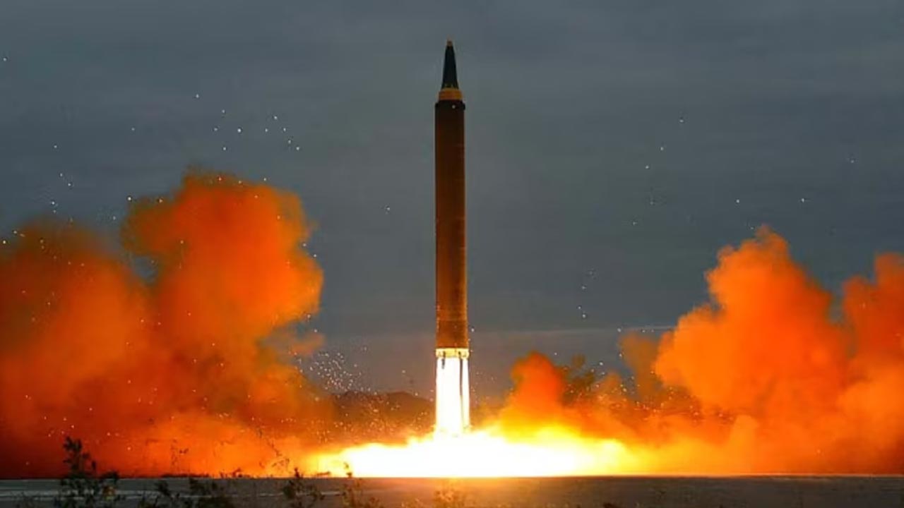 North Korea: అమెరికా, దక్షిణ కొరియా, జపాన్ సైనిక విన్యాసాలు.. నార్త్ కొరియా బాలిస్టిక్ క్షిపణి ప్రయోగం..!