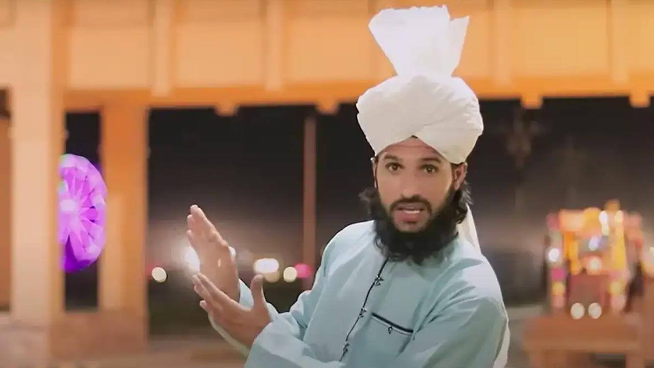 Pakistan: అమ్మాయిల చదువును తప్పుబట్టిన పాక్ యూట్యూబర్ సాంగ్.. నెటిజన్స్ ఫైర్..!