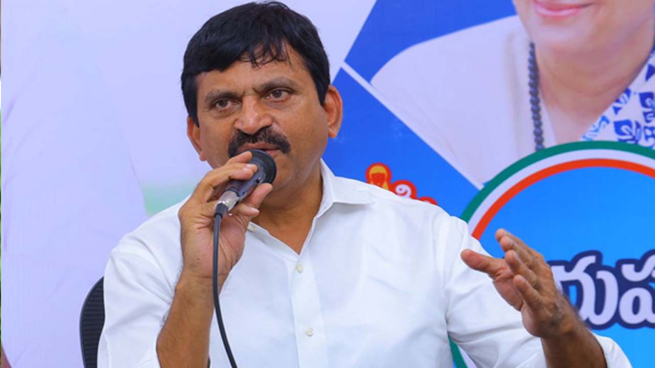 Ponguleti Srinivas Reddy : ఇందిరమ్మ ఇళ్లు ఒక్కసారి ఇచ్చి వదిలేసే కార్యక్రమం కాదు