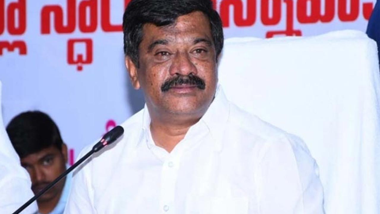 Prashanth Reddy : రేవంత్ రెడ్డి ఇచ్చిన స్క్రిప్ట్ లాగానే కమిషన్ విచారణ