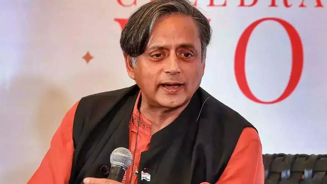 Shashi Tharoor: బీజేపీ 400 సీట్ల నినాదం ఫలించింది.. మన దేశంలో కాదు..!