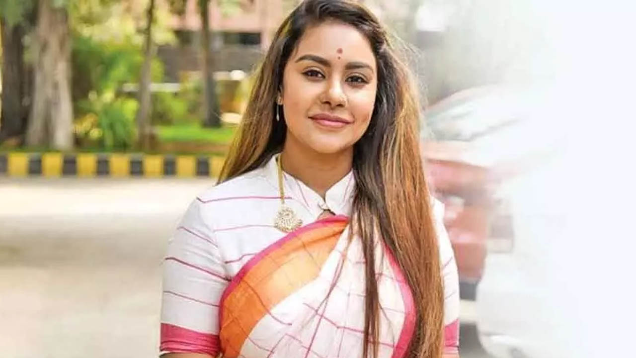Sri Reddy : ఏపీ సీఎం, డిప్యూటీ సీఎంలపై అనుచిత వ్యాఖ్యలు.. శ్రీరెడ్డి పై కేసు