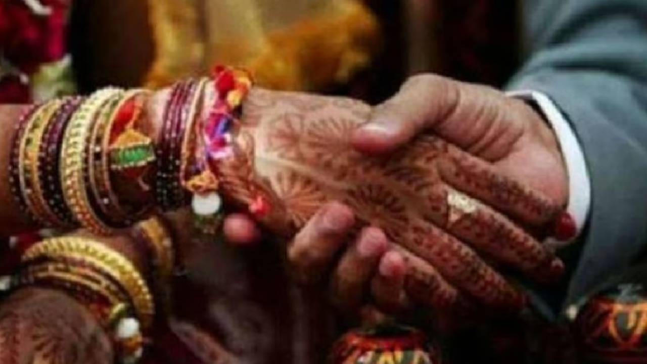 Uttar Pradesh: కేంద్ర ప్రభుత్వ పథకాలు అందుకుని.. లవర్‌లతో జంప్ అయిన 11 మంది వివాహిత మహిళలు..