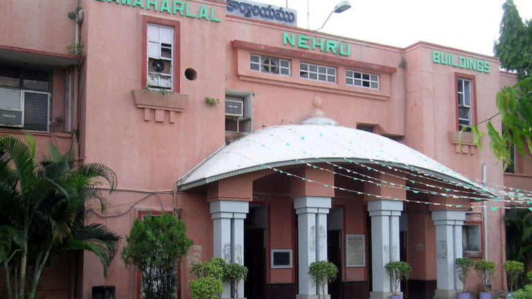 VMC council meeting: వీఎంసీ కౌన్సిల్ సమావేశం రసాభాస.. అసలు ఏమైంది..?