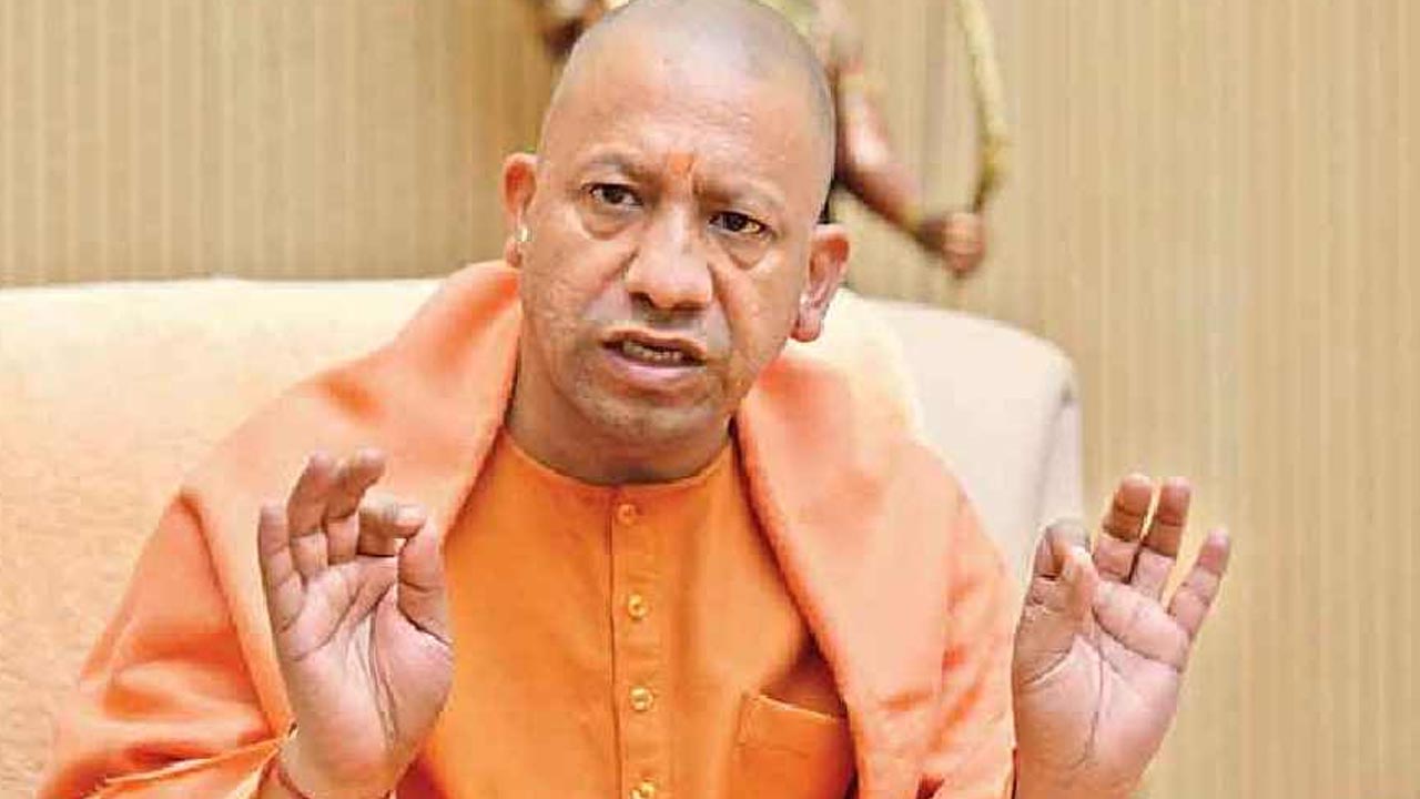 Yogi Adityanath: కన్వర్‌ యాత్ర మార్గంలో హోటళ్లకు నేమ్‌బోర్డులు ఉండాల్సిందే..