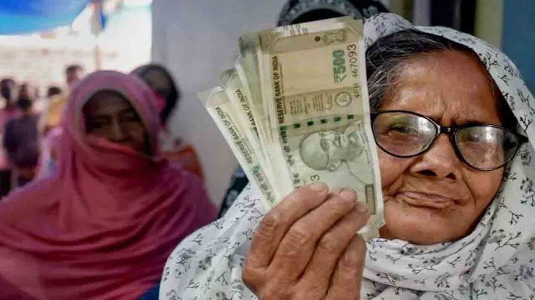 AP Pensions: పింఛన్‌దారులకు శుభవార్త.. ఈ నెల 31నే పింఛన్లు