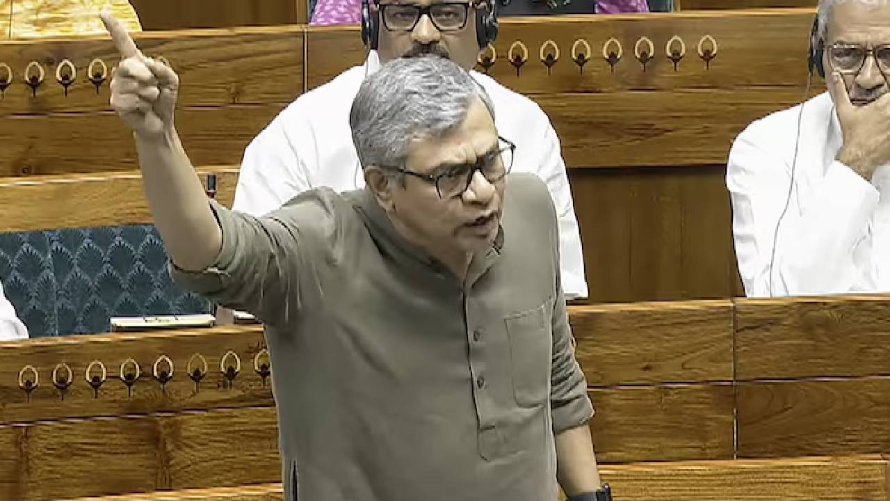 Ashwini Vaishnaw: కాంగ్రెస్ హయాంతో ఎక్కువ రైలు ప్రమాదాలు.. గణాంకాలతో సహా ప్రతిపక్షాలపై కేంద్రమంత్రి ఫైర్..