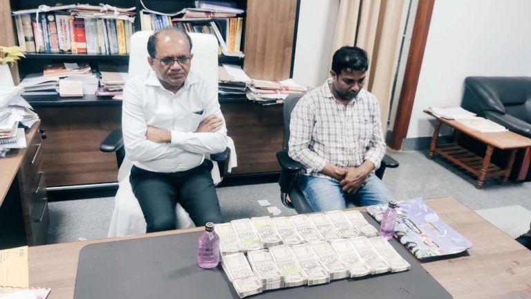 Rangareddy: ఏసీబీ అదుపులో అడిషనల్‌ కలెక్టర్‌ భూపాల్ రెడ్డి..