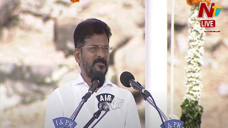 CM Revanth Reddy: ఆడబిడ్డల కోసం మహాలక్ష్మీ పథకంలోని మరో పథకం 500లకే వంట గ్యాస్..