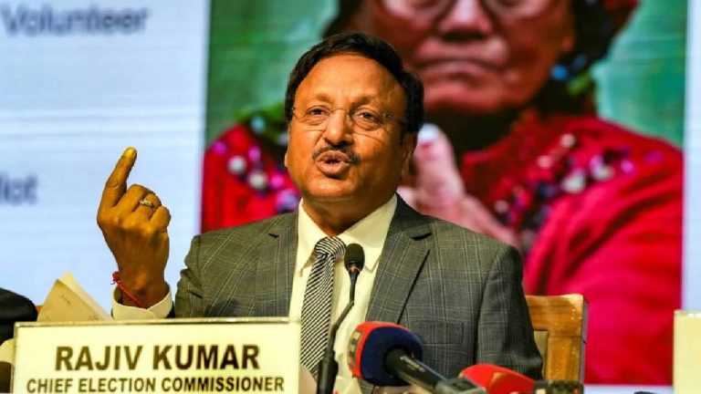 CEC: కేంద్ర ఎన్నికల సంఘం ప్రధాన కమిషనర్‌ రాజీవ్ హెలికాప్టర్‌లో సాంకేతిక లోపం..