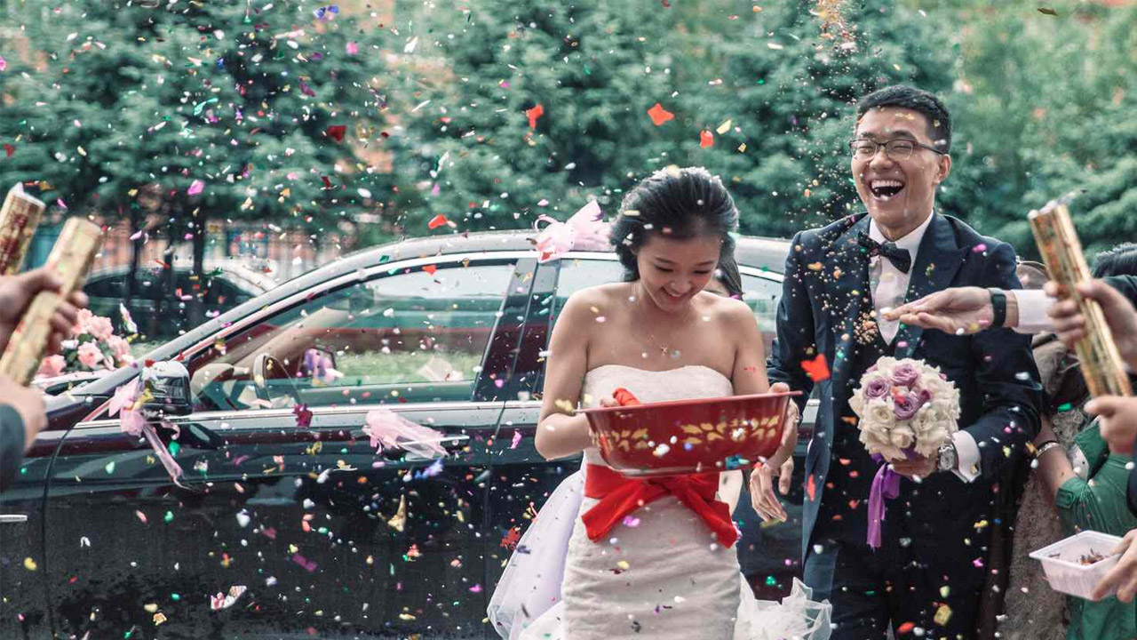 China: పెళ్లి చేసుకోవడం ఈజీ.. విడాకులంటే కష్టం