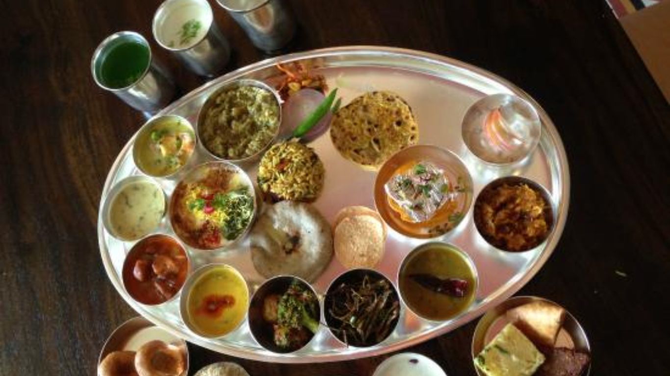 Food In Silver Plates: వెండి ప్లేట్లలో ఆహారాన్ని తింటే శరీరంలో ఇన్ని మార్పులను చూడొచ్చా..?