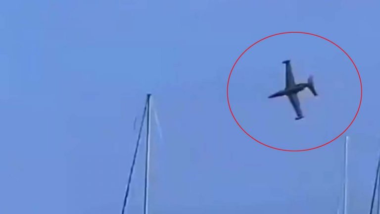 France air show video: ఎయిర్‌షోలో అపశృతి.. సముద్రంలో కూలిన జెట్ విమానం