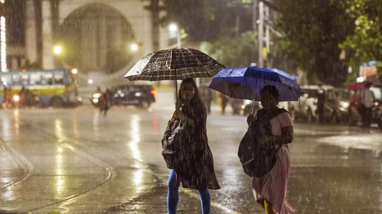 IMD Weather: తెలుగు రాష్ట్రాలకు కీలక అప్డేట్.. ఏపీ, తెలంగాణలో భారీ వర్షాలు..