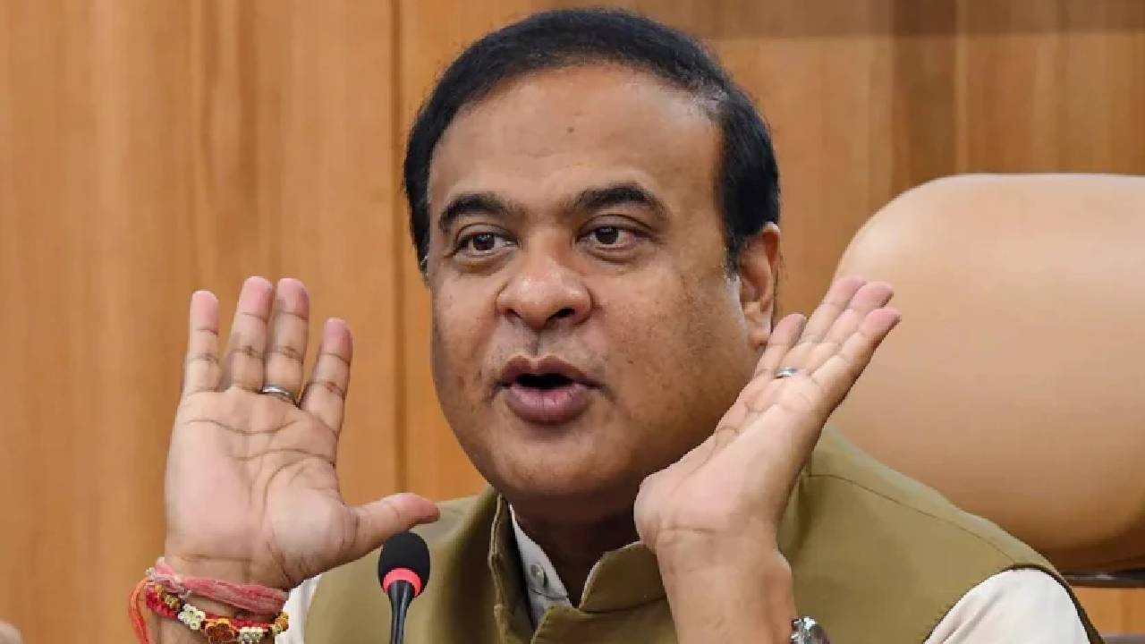 Himanta Biswa Sarma: తగ్గుతున్న హిందూ జనాభా.. అస్సాం భవిష్యత్తు ప్రమాదంలో ఉంది..