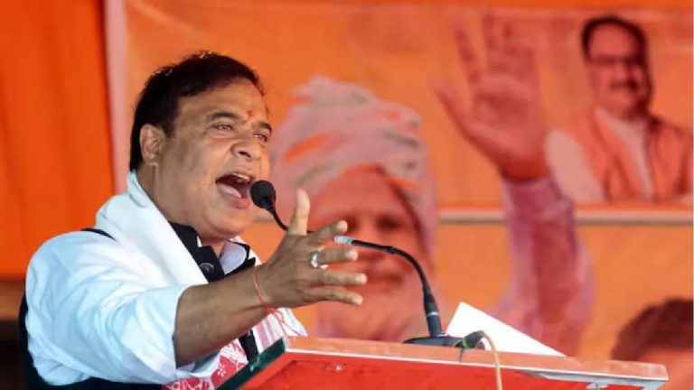 Assam: ‘లుంగీ’ vs ‘గాడ్సే రివాల్వర్’.. అస్సాంలో బీజేపీ, కాంగ్రెస్ పంచాయతీ..