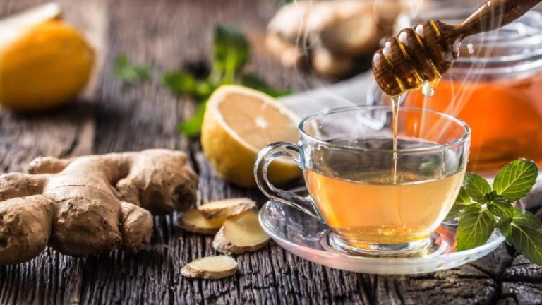 Honey At Early Morning: కొన్ని రోజులు ఉదయాన్నే తేనె తాగండి.. ఊహించని ఫలితాలు..