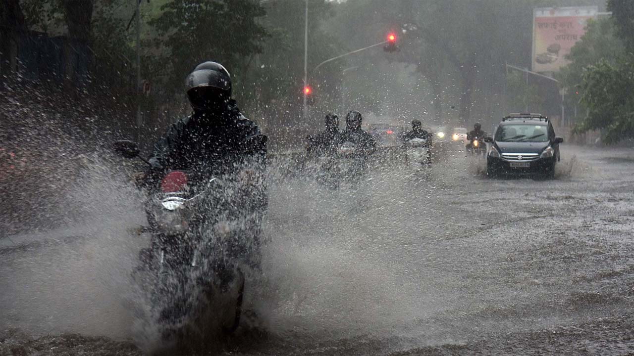 IMD Rain Alert: దక్షిణాది రాష్ట్రాలకు అత్యంత భారీ వర్షసూచన