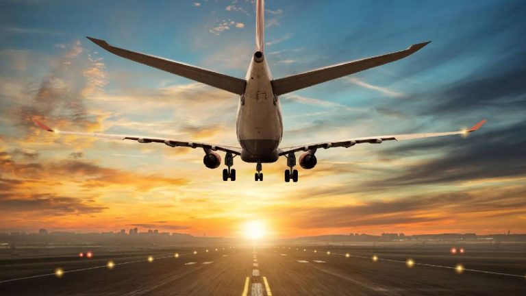 Indian Aircraft Bill: విమానంలో బాంబు ఉందని తప్పుడు కాల్స్ చేస్తే..రూ.కోటి ఫైన్