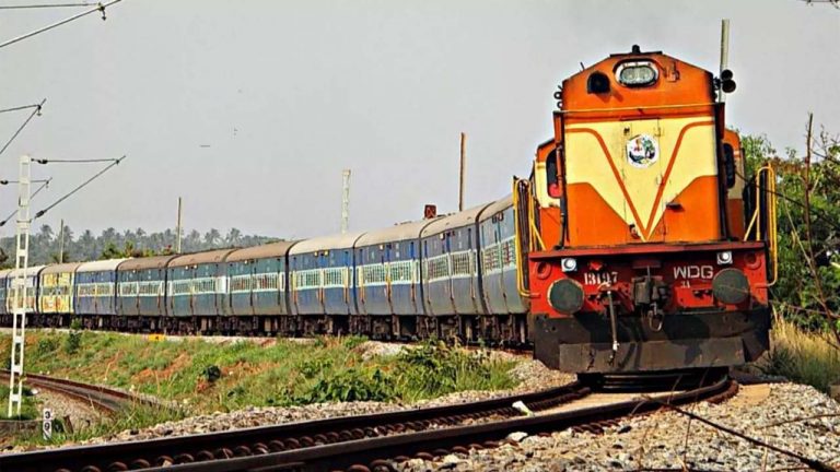 Indian Railway: దేశంలోనే నాన్ స్టాప్ రైలు.. 6 గంటల్లోనే 493 కి.మీల జర్నీ..!
