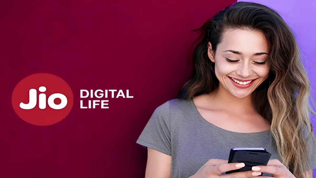 Reliance Jio: జియో యూజర్లకు గుడ్ న్యూస్.. అత్యధిక డేటాతో టాప్ 3 ప్లాన్‌లు ఇవే..!