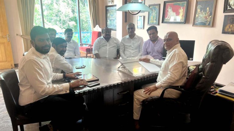 KTR: తెలంగాణలో ఉప ఎన్నికలు తప్పవు.. పార్టీ మారిన ఎమ్మెల్యేలపై బీఆర్ఎస్ న్యాయపోరాటం..