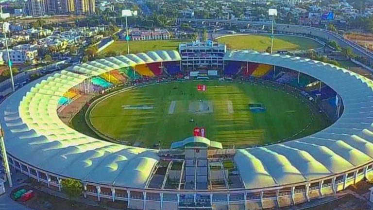 Ticket Price: అభిమానులకు బంపర్ ఆఫర్.. టికెట్ ధర కేవలం 15 రూపాయలే!