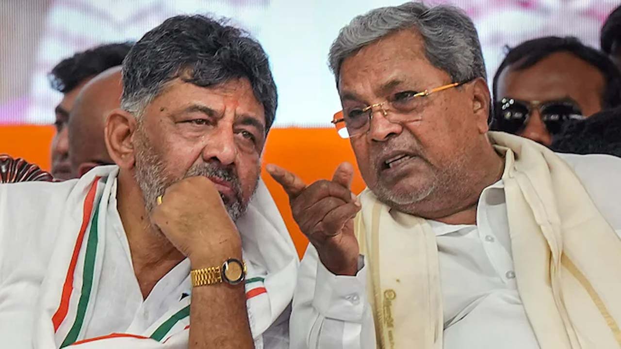 Karnataka: సీఎం సిద్ధరామయ్య, డీకే.శివకుమార్‌లకు కోర్టు సమన్లు.. ఏ కేసులో అంటే..!