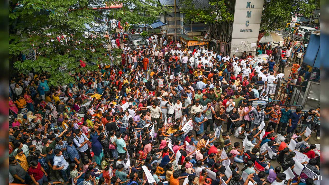 Kolkata: ట్రైనీ డాక్టర్ హత్య కేసులో నిందితుడికి 14 రోజుల పోలీస్ కస్టడీ