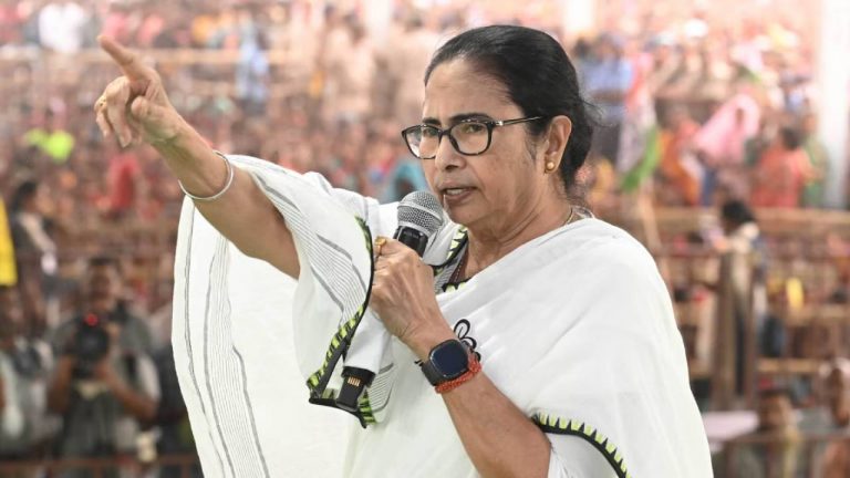 Mamata Banerjee: ‘‘మమతా బెనర్జీని నిందించే వారి వేళ్లు విరగ్గొట్టండి’’..