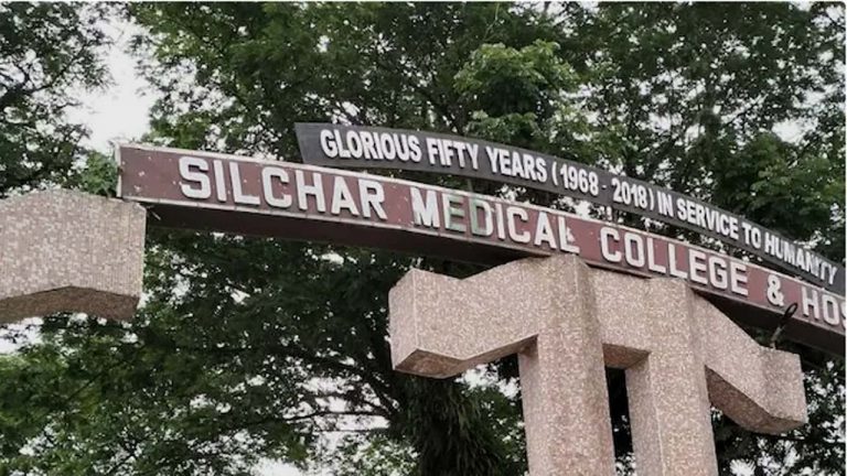 Assam: విద్యార్థుల నుంచి వ్యతిరేకత.. మెడికల్‌ కాలేజీ వివాదాస్పద అడ్వైజరీ రద్దు