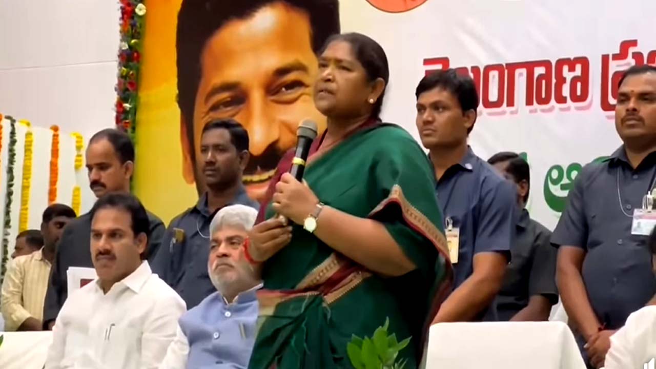 Minister Seethakka: మహిళా సంఘం సభ్యురాలు మరణిస్తే.. రుణాన్ని ప్రభుత్వమే చెల్లిస్తుంది..