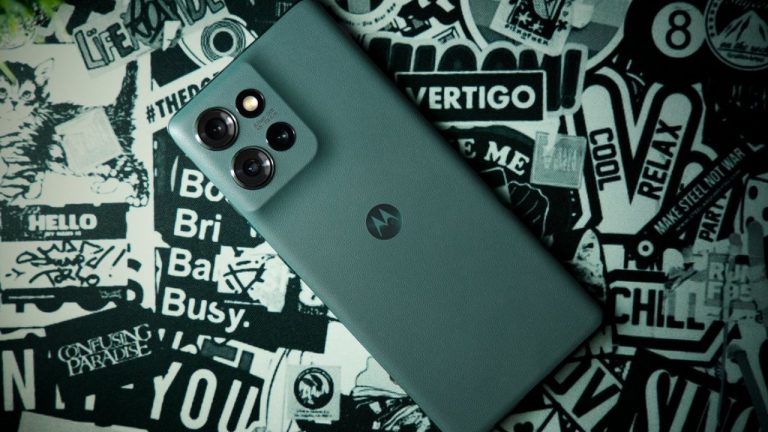 Motorola Edge 50 Price: మోటోరొలా నుంచి సూపర్ స్మార్ట్‌ఫోన్‌.. తడి చేతితోనూ వాడొచ్చు! స్పెసిఫికేషన్స్ ఇవే