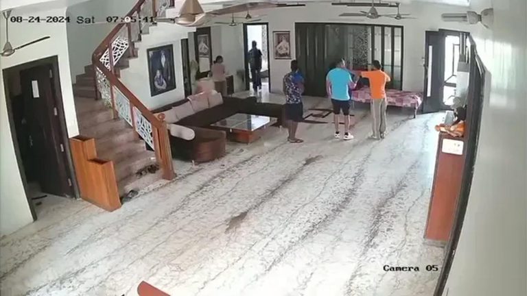 NRI Shot: ఎన్నారైపై కాల్పులు.. కాల్చొద్దని ప్రాధేయపడ్డ తల్లి, పిల్లలు